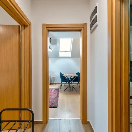 Pogled 22 Apartament *