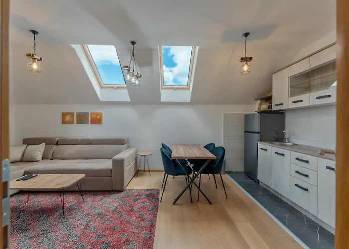 Pogled 22 زلاتيبور